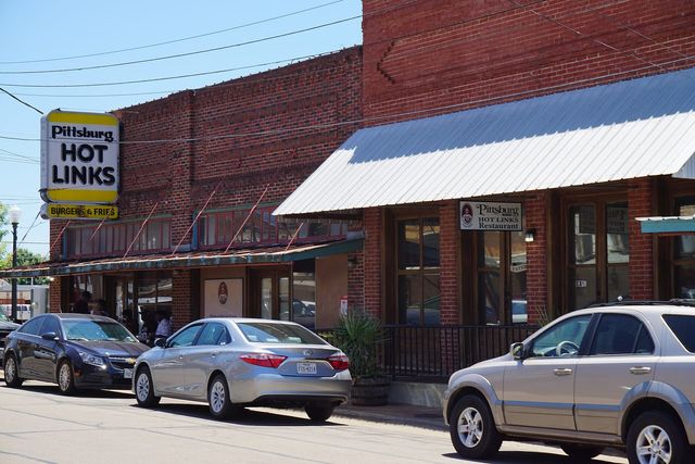 Pittsburg Hot Links in downtown Pittsburg, Texas