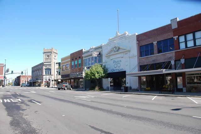 Main Street at The Plaza in downtown Paris, Texas